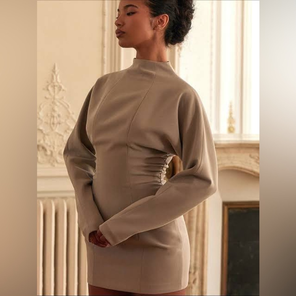 PLT LABEL TAUPE BATWING SLEEVED PLEATED BODYCON DRESS